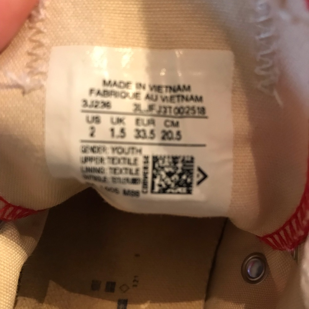 Converse - Picture 4 of 5
